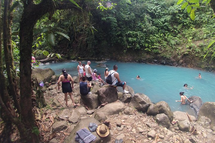 Río Celeste Swimming Hole Path - Photo 1 of 25